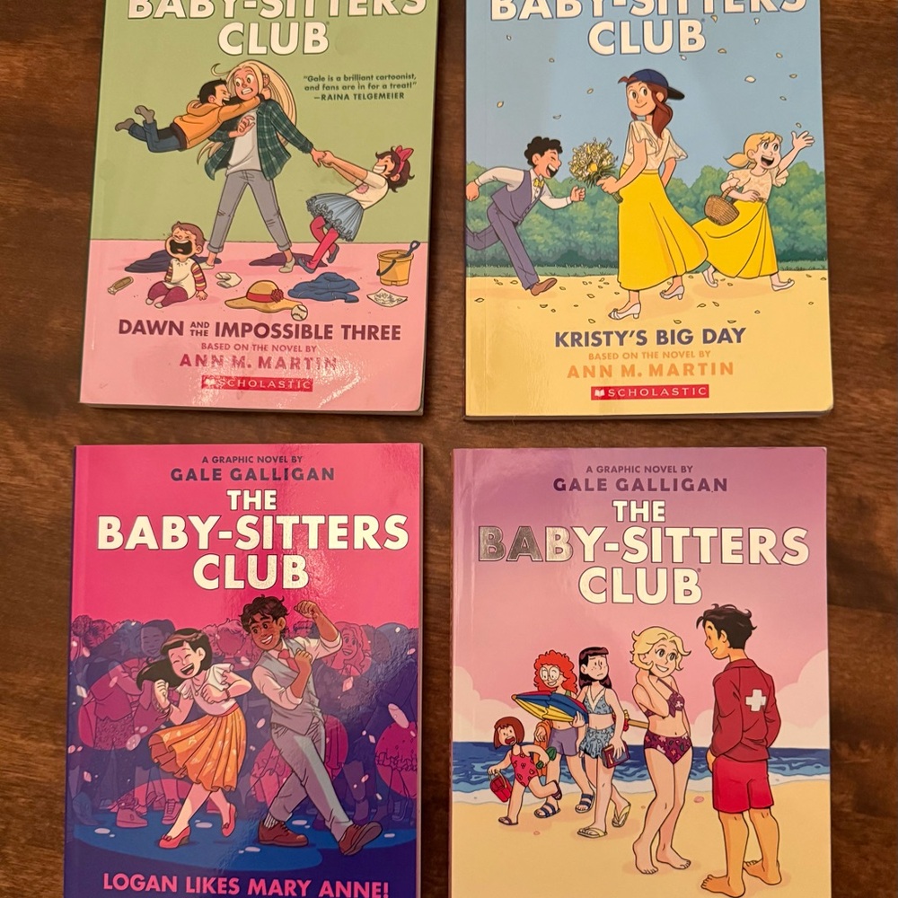 The Baby-Sitters Club Graphic Novels Set - Picture 2 of 8